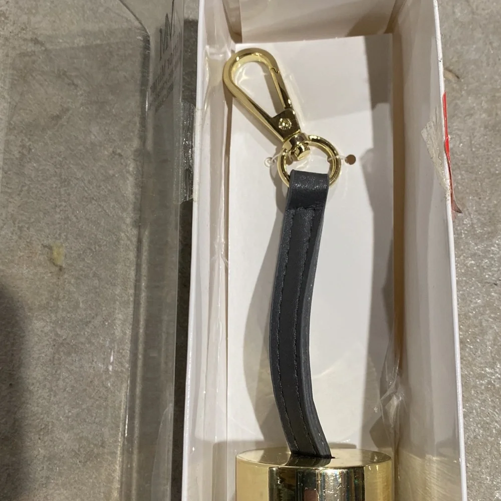 Accessory keychain bag charm mobile power source chic battery NIB